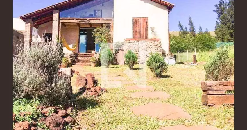 Casa / sobrado em condomínio para venda - aconchego da serra, 3 quartos,  160 m² - itabirito