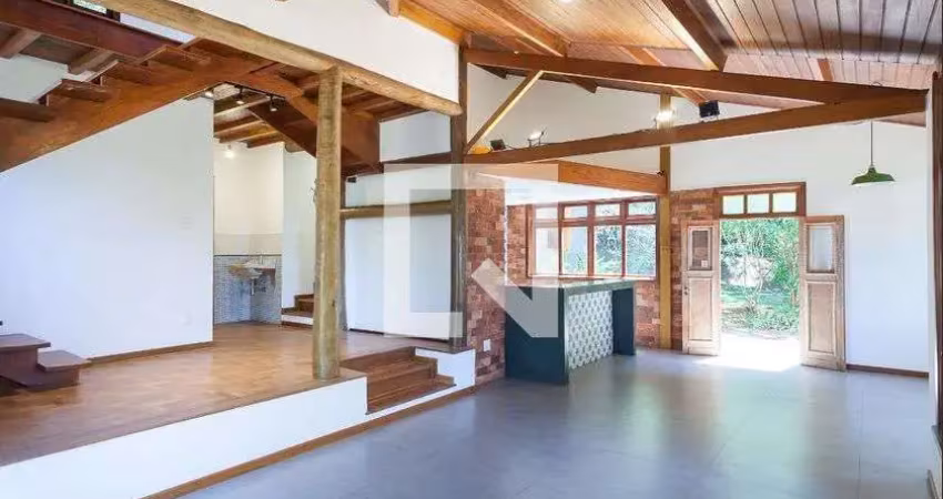 Casa / sobrado em condomínio para venda - retiro do chalé, 3 quartos,  200 m² - brumadinho