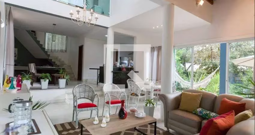 Casa / sobrado em condomínio para venda - casa branca, 3 quartos,  268 m² - brumadinho