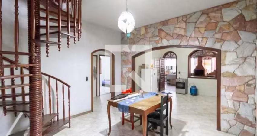Casa para venda - nacional, 3 quartos,  324 m² - contagem