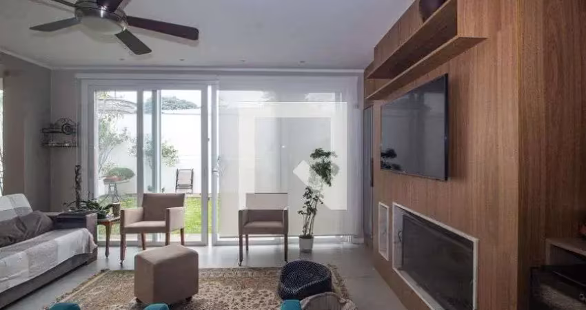Casa / sobrado em condomínio para venda - teresópolis, 3 quartos,  210 m² - porto alegre