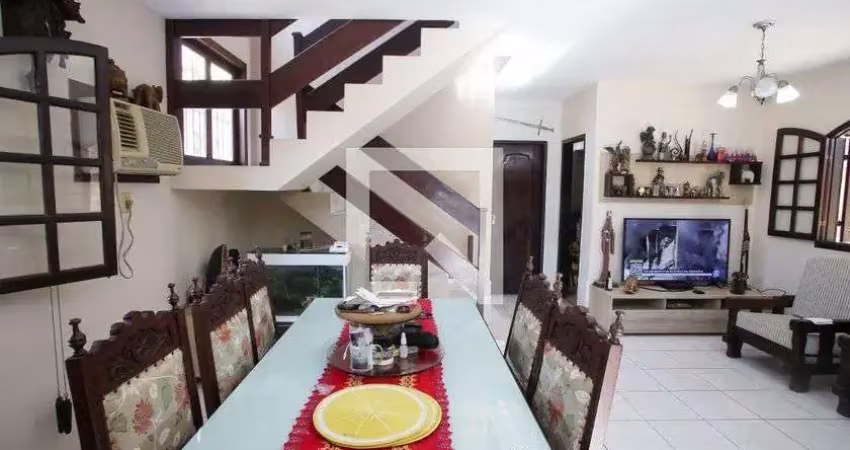 Casa para venda - curicica, 4 quartos,  219 m² - rio de janeiro