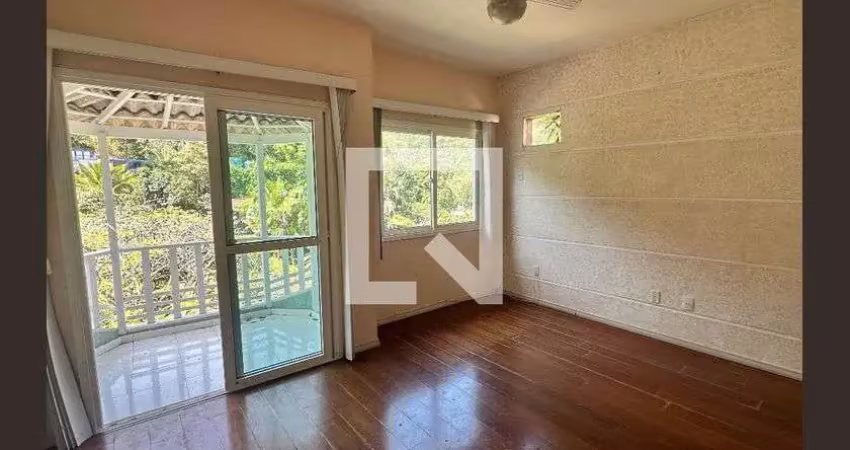 Casa para venda - engenho do mato, 3 quartos,  173 m² - niterói