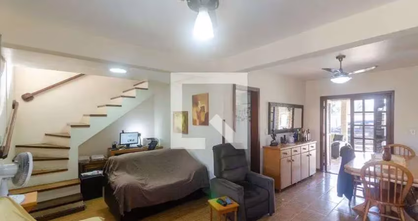 Casa com 3 quartos à venda na Rua Marcelo Küfner, Campo Novo, Porto Alegre