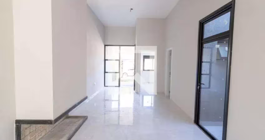 Casa com 2 quartos à venda na Rua Hilário Gonçalves Pinha, Campo Novo, Porto Alegre