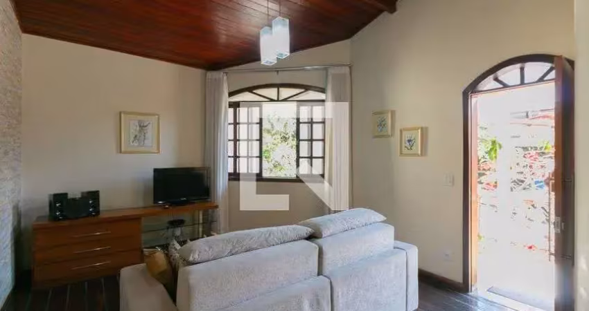 Casa para venda - copacabana, 3 quartos,  235 m² - belo horizonte