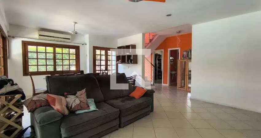 Casa / sobrado em condomínio para venda - vargem pequena, 8 quartos,  500 m² - rio de janeiro