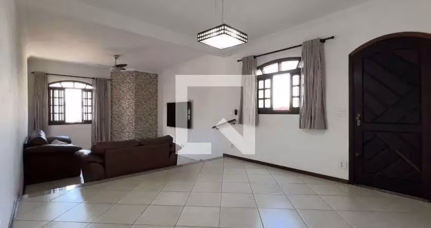Casa com 3 quartos à venda na Rua Orlando Biagi Angu, Macedo, Guarulhos