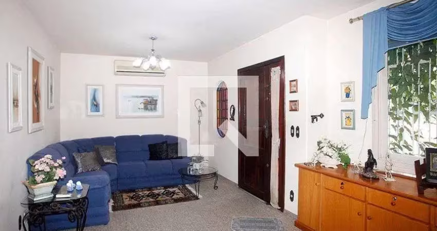 Casa com 3 quartos à venda na Rua Fátima, Partenon, Porto Alegre