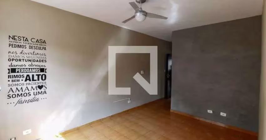 Casa com 2 quartos à venda na Avenida Engenheiro Saraiva de Oliveira, Jardim Taboão, São Paulo