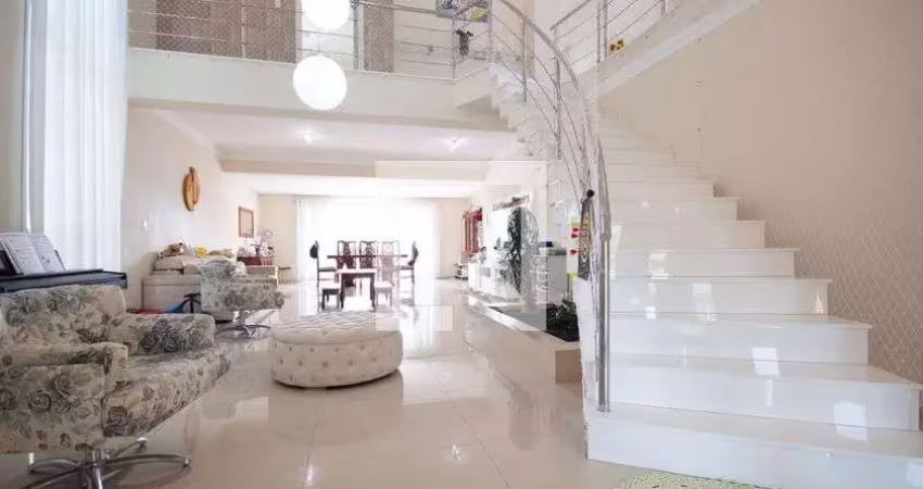 Casa com 4 quartos à venda na Alameda Jequitibá, Umuarama, Osasco