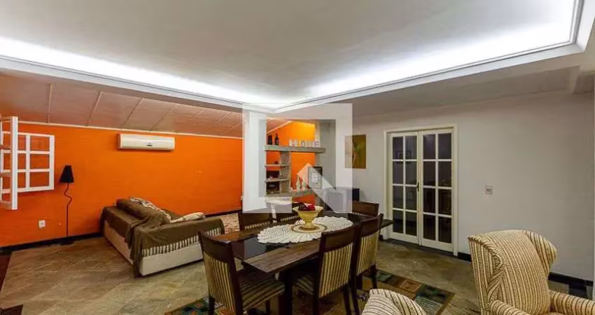 Casa com 5 quartos à venda na Estrada Caetano Monteiro, Maria Paula, Niterói