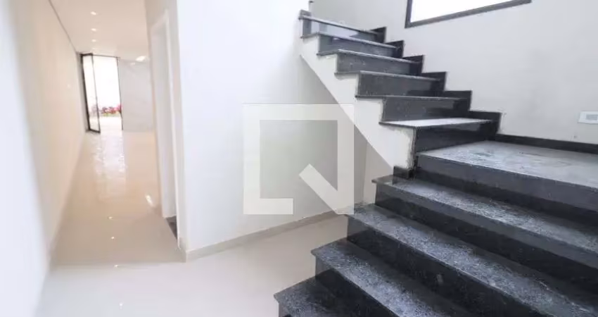 Casa com 3 quartos à venda na Rua Gago Coutinho, Vila Yara, Osasco