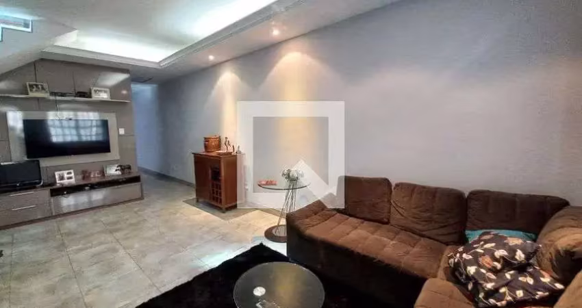 Casa com 3 quartos à venda na Rua Aloísio Lobão Veras, Castelo, Belo Horizonte