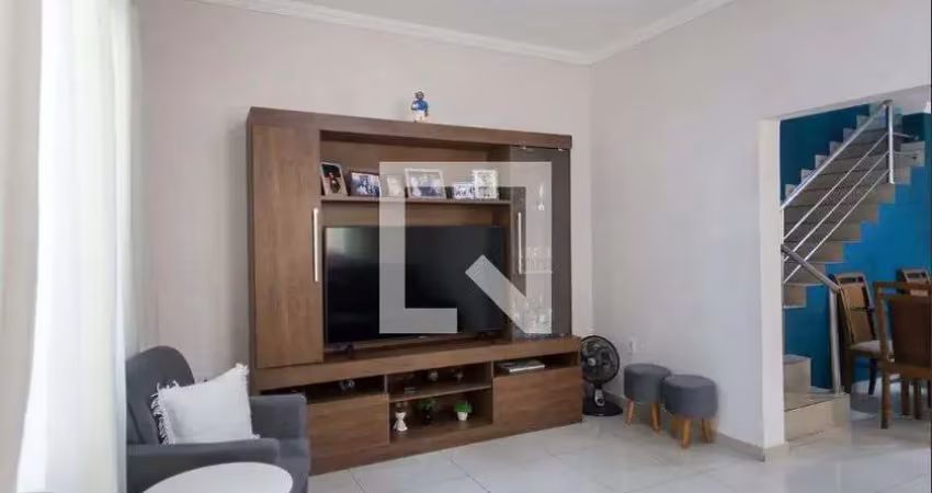 Casa com 3 quartos à venda na Rua Teobaldo José dos Santos, Três Barras, Contagem