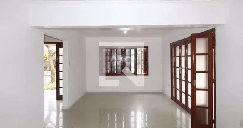 Casa com 4 quartos à venda na Rua Dom Jaime de Barros Câmara, Sarandi, Porto Alegre