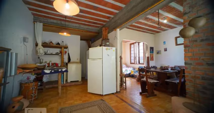 Casa para venda - rio branco, 3 quartos,  181 m² - porto alegre