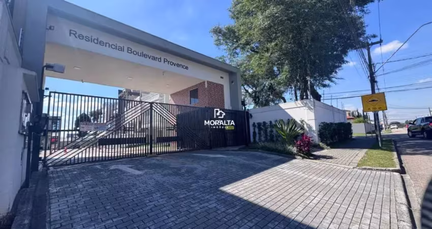 Sobrado com terraço no  Pinheirinho