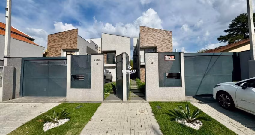 Sobrado com  3 quartos sendo uma suite, à venda, no bairro Boqueirão