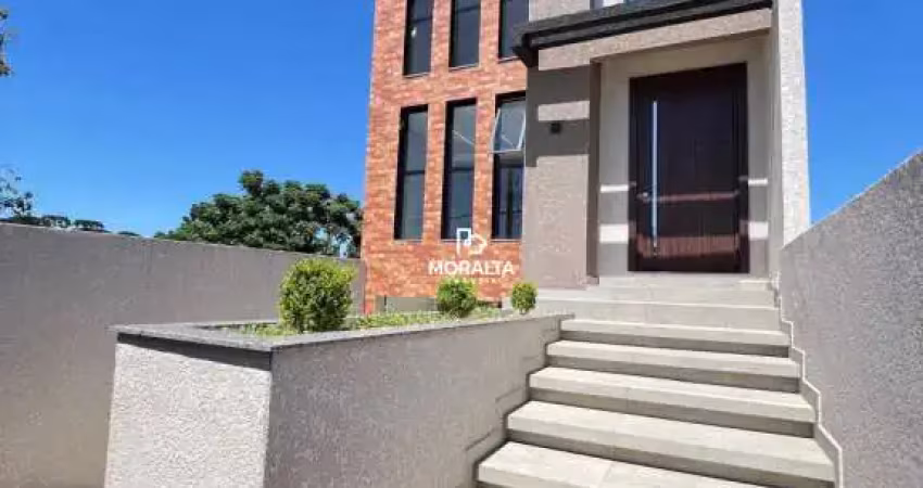Sobrado com 03 quartos sendo um com suite na fazenda rio grande