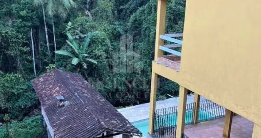 Casa com 3 quartos para alugar no Penedo, Itatiaia 