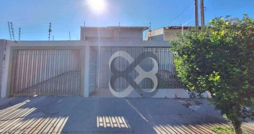 Sobrado com 3 dormitórios à venda, 189 m² por R$ 750.000,00 - Coroados - Londrina/PR