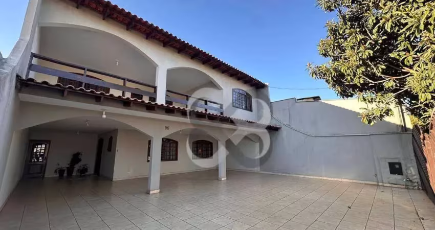 Sobrado com 4 dormitórios, 370 m² - venda por r$ 700.000,00 ou aluguel por r$ 3.800,00/mês - jardim pacaembu - londrina/pr
