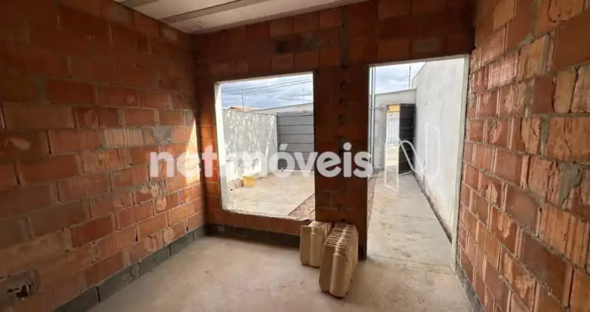Casa com 2 quartos à venda na Rua Francisco Sapore de Oliveira, Iolanda, Ribeirão das Neves