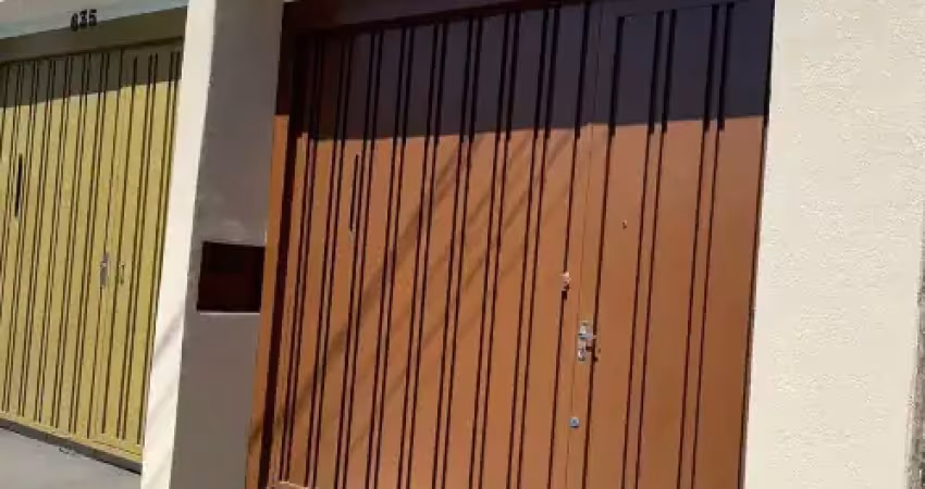Excelente casa no ipiranga / próximo a av d pedro 1 e próximo à colégio /praca / e diversos comércios