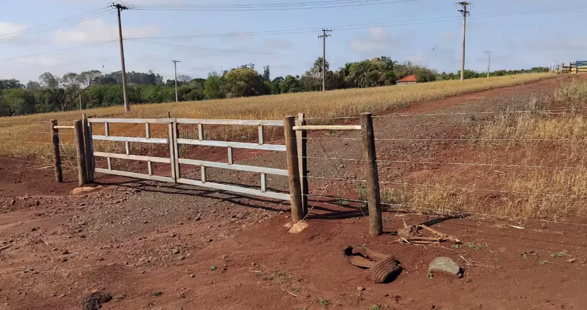 Em avaré propriedade rural com 10,8 ha ao lado da rodovia castello branco.