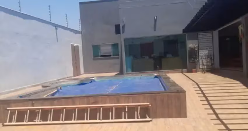 Linda casa a venda,no bairro anápolis city,um ambiente agradável e acolhedor!