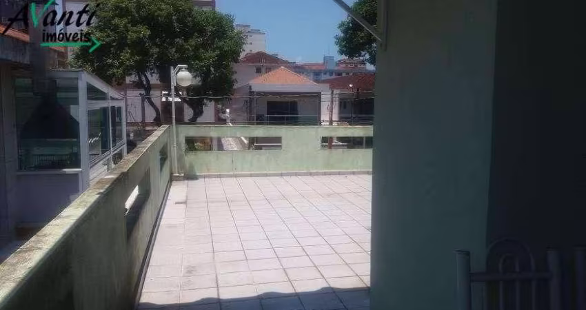 Casa Sobrado com 268m², no Campo Grande
