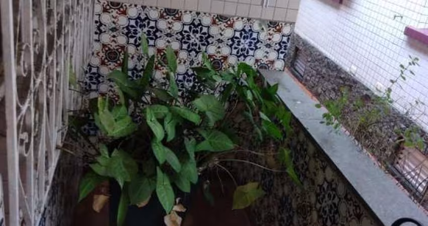 Apartamento Tipo Casa Térrea de Condomínio à Venda no Boqueirão, Santos/SP