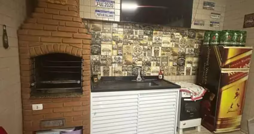 Casa sobreposta térrea à venda no boqueirão, santos – 2 dormitórios, quintal e churrasqueira