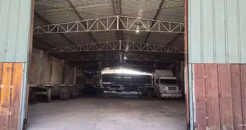 Barracão / Galpão / Depósito à venda na Rua Amador Bueno - de 239 ao fim - lado ímpar, 345, Centro, Santos