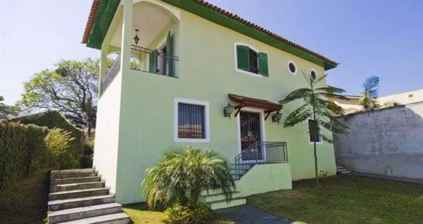 Imperdível Sobrado de Luxo com 4 Suítes no Jardim Leonor - São Paulo-SP! Agende sua visita hoje mesmo!