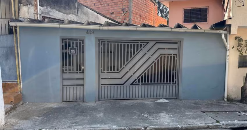 Sobrado a venda com 192m² de construção por R$ 550.000,00 no Parque Regina