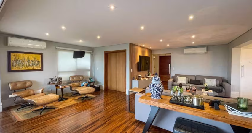 Imperdível: Apartamento à venda em São Paulo-SP, Panamby, 4 quartos, 2 suítes, 3 banheiros, 4 vagas, 240m²!