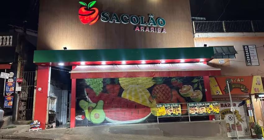 Salão Comercial à Venda em Condomínio no Parque Arariba, São Paulo-SP: 200m², 2 Banheiros!