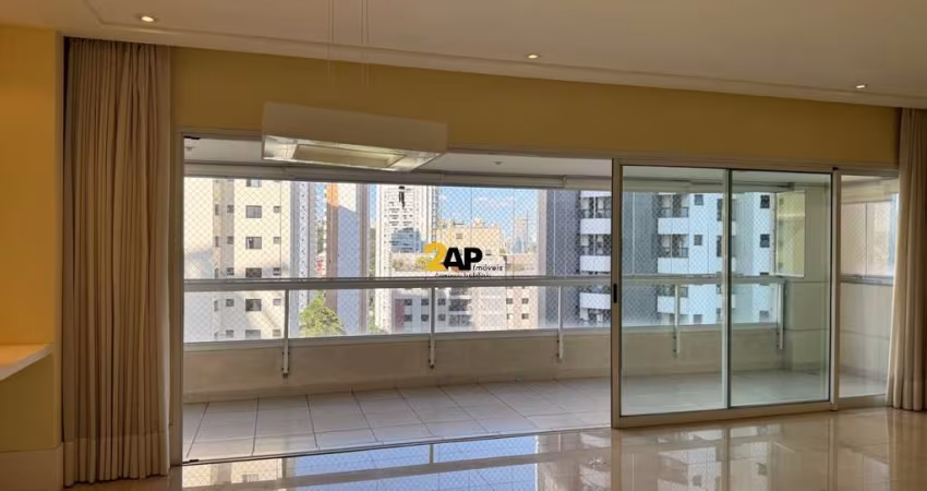 Venda de Apartamento de Luxo na Vila Andrade, São Paulo-SP: 4 Quartos, 2 Suítes, 3 Salas, 4 Banheiros e 3 Vagas de Garagem.