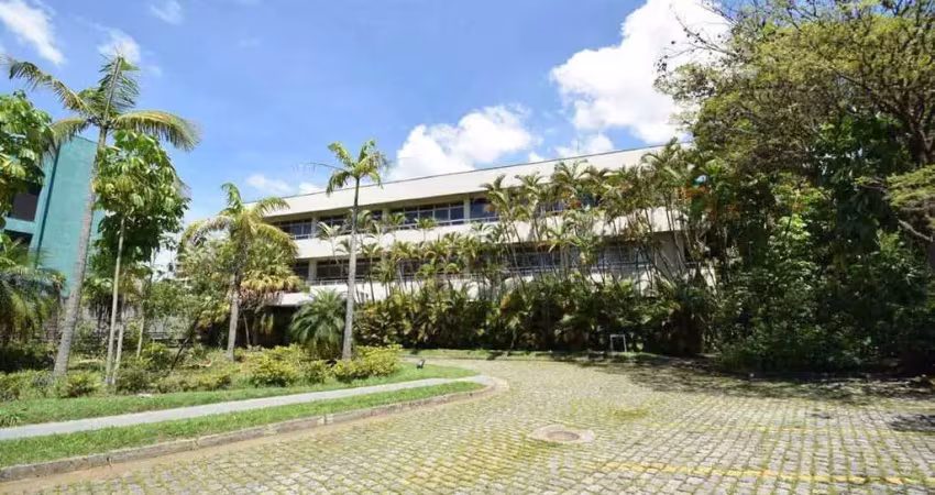 Locação de prédio comercial de alto padrão em santo amaro, são paulo-sp: 12 banheiros, 50 vagas de garagem e 5.543,00 m² de área.