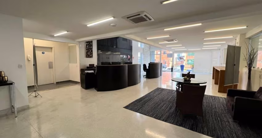 Prédio comercial na Vila Andrade com 5 banheiros e 760,00 m² de área!