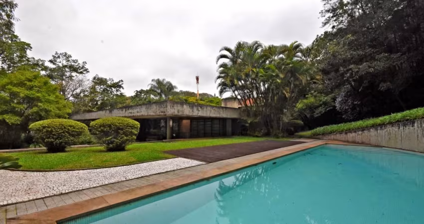 Mansão de Luxo na Cidade Jardim com 4 Suítes e 976m²: Oportunidade Única!