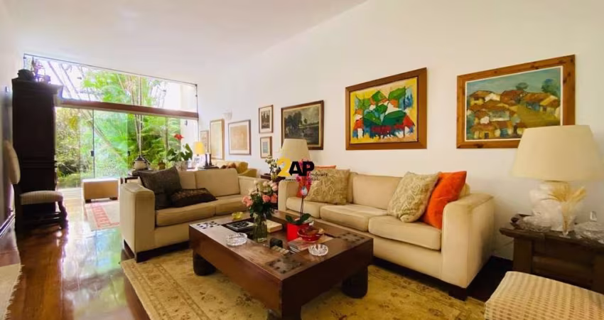 Casa tipo sobrado a venda no Brooklin, 3 dormitórios, 1 escritório, 4 vagas com 380m²