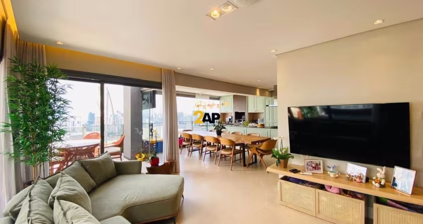 Cobertura Duplex mobiliada a venda no Brooklin, 3 suítes, 4 vagas com 265 m² .