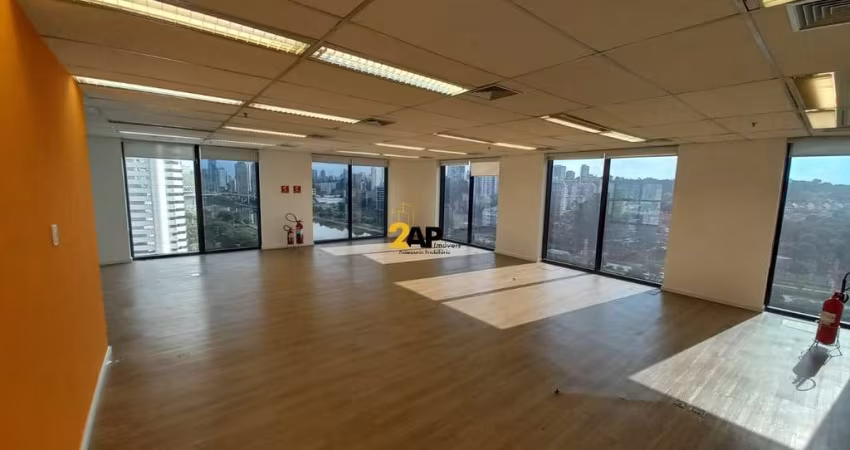 Sala comercial de alto padrão na Vila Almeida, São Paulo-SP: 7 salas, 3 banheiros, 5 vagas de garagem, 255m². Venda ou locação!