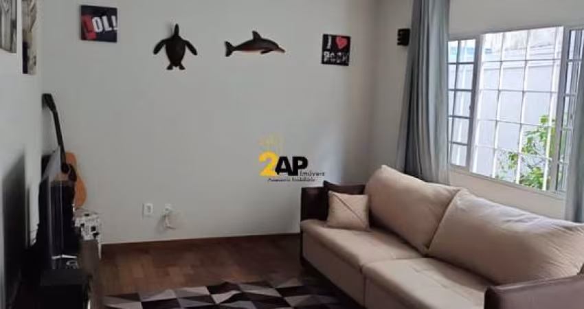 Imperdível! Casa á venda em Jardim Colombo com 140m², 3 suítes, 2 vagas
