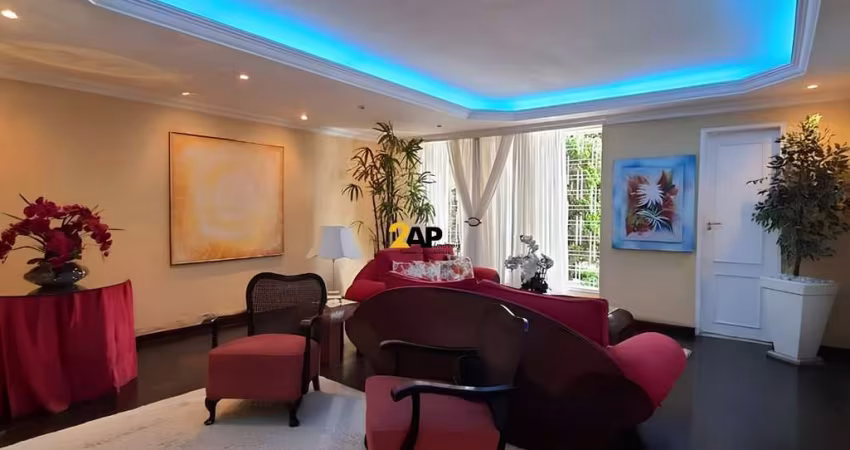 Imperdível: Sobrado de 240m², 4 quartos sendo 2 suítes, 2 vagas de garagem à venda no Jardim Trussardi