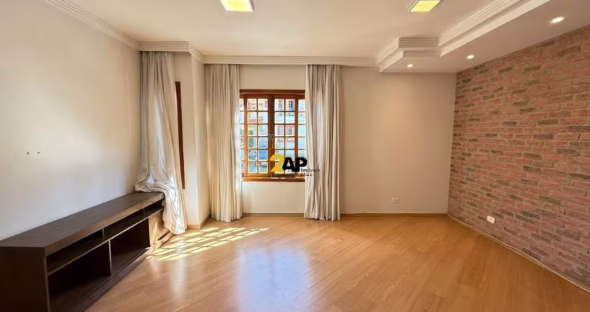 Casa em Condomínio à Venda em Cotia-SP - 3 Quartos, 1 Suíte, 2 Salas, 3 Banheiros, 2 Vagas, 150m² - Jardim da Glória.