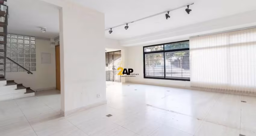 Casa Comercial para Aluguel em Indianópolis, São Paulo-SP: 8 salas, 5 banheiros, 4 vagas de garagem, 200m².
